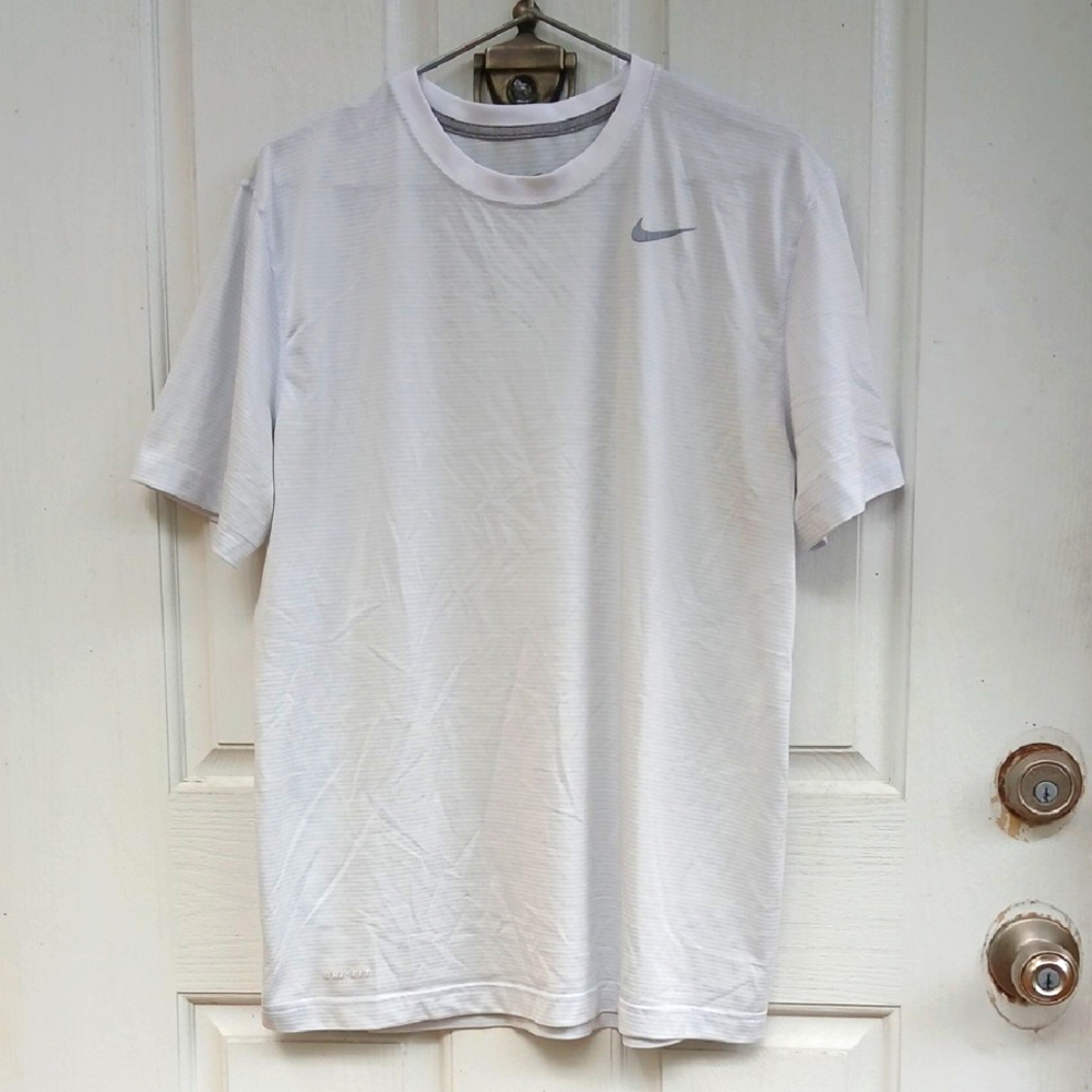 NIKE DRI-FIT Striped Tee Shirt SZ L